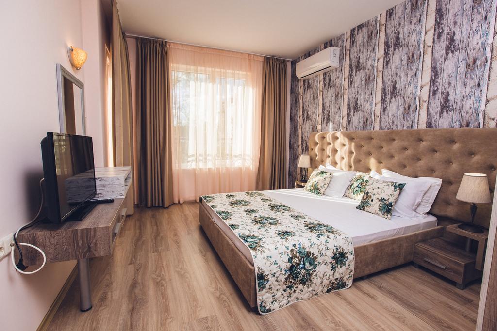 Avenue Deluxe Hotel Napospart Kültér fotó