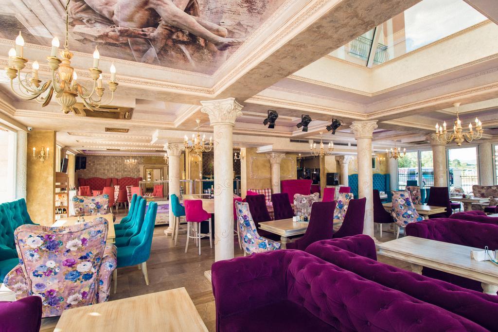 Avenue Deluxe Hotel Napospart Kültér fotó