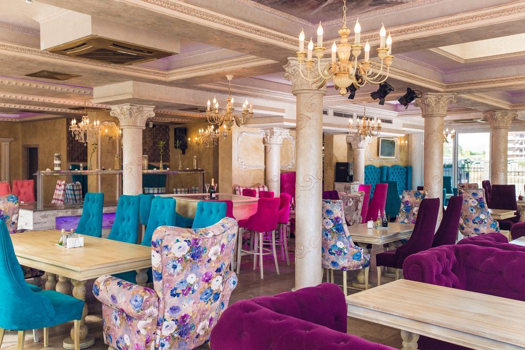 Avenue Deluxe Hotel Napospart Kültér fotó